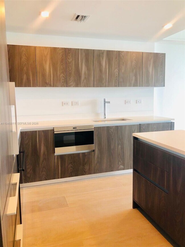 Photo - 3131 NE 7th Ave Unit 3305