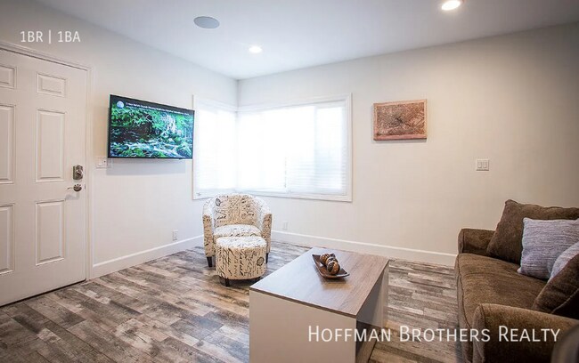 Photo - 2018 Ivar Ave Unit A