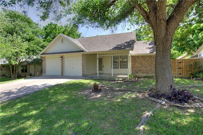 Photo - 2105 Oxford Blvd