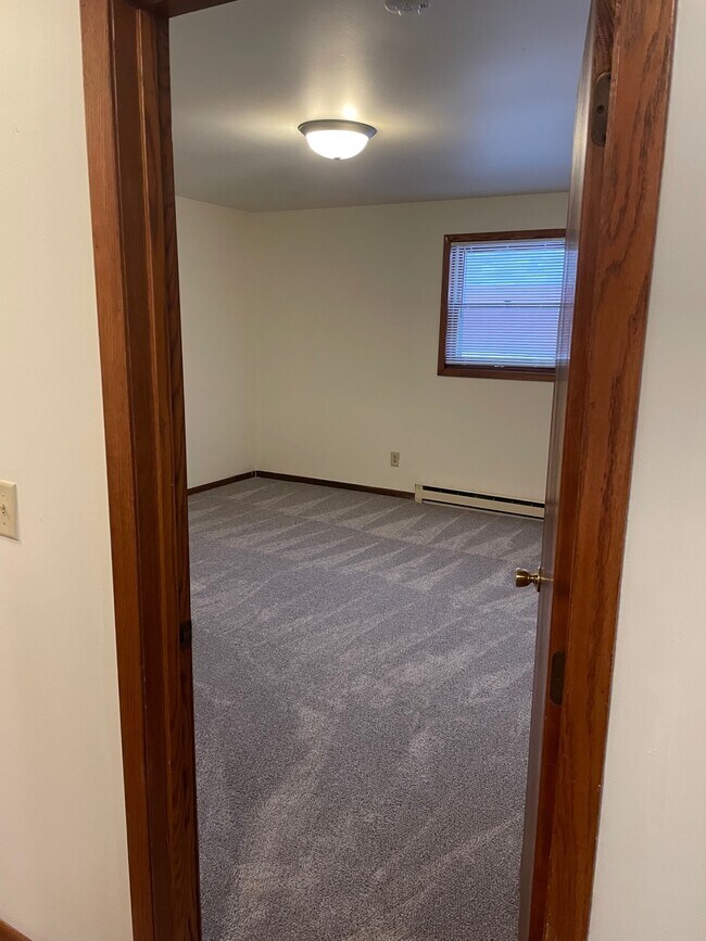 Photo - Douglas Creek Apartments LLC