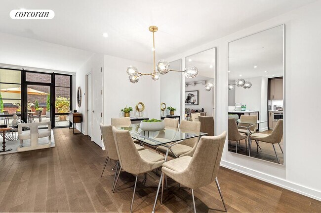 Photo - 261 W 25th St