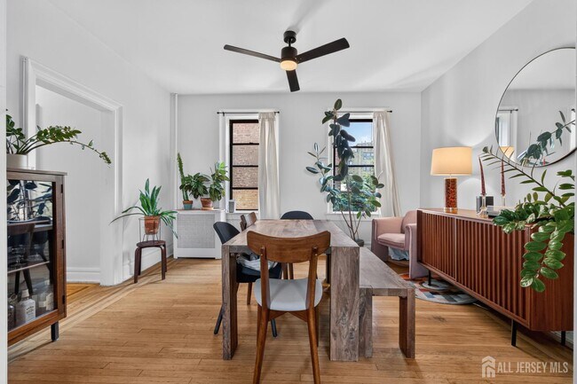 Photo - 275 Harrison Ave Unit 303