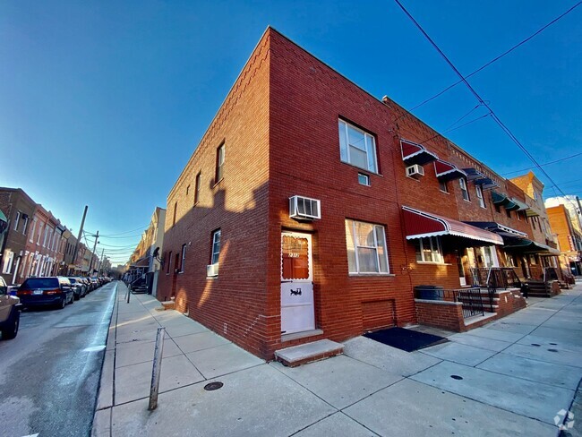 Building Photo - 2312 S 11th St Unit 1st Floor Rental
