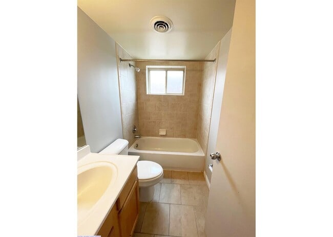 Photo - 563 Lowell Ave Unit 563-06