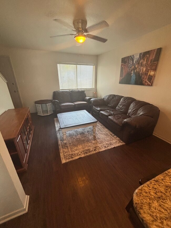 Photo - 724 S Welch St Unidad #15