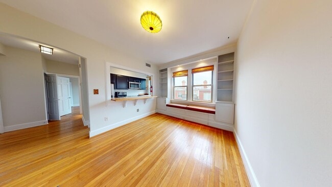 Photo - Historic Capitol Hill One Bedroom W/Open Floor Plan & Fireplace