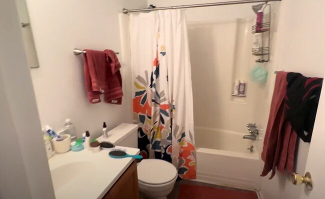 Photo - 313/315 Clay St