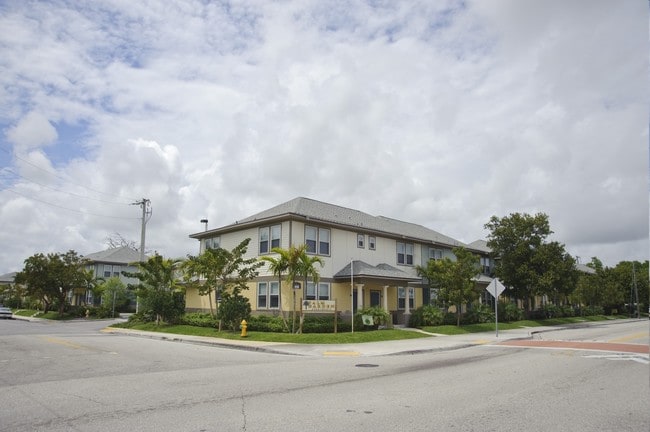 Community - Palm Gardens Apartments