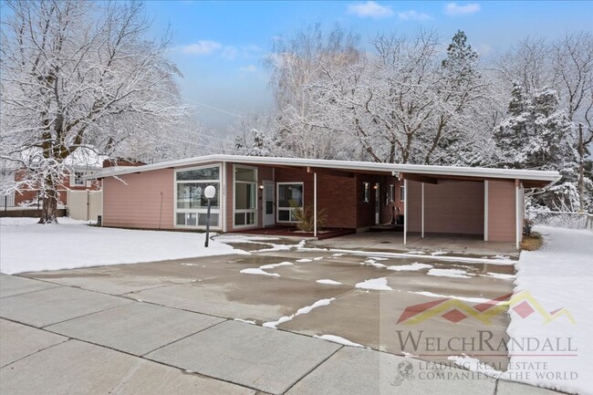 Recently Remodeled 3 bed 2 Bath Home in Ogden - Recently Remodeled 3 bed 2 Bath Home in Ogden