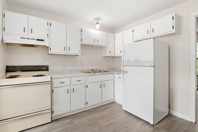 Photo - 790 Country Aire Ct Unit 206