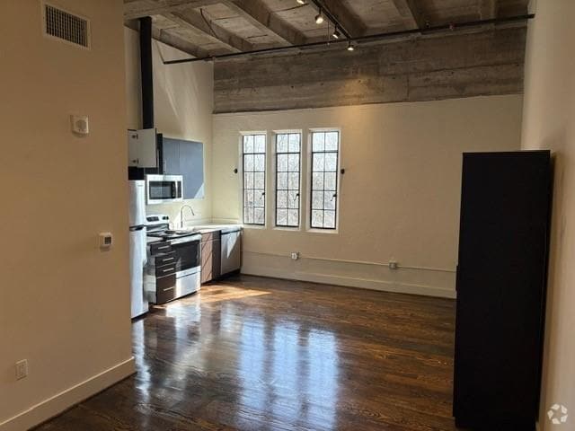Building Photo - 4411 Dallas St Unit 15 Rental