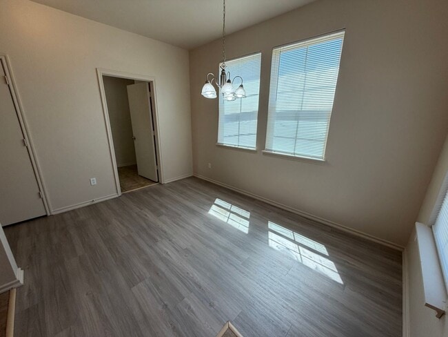 Building Photo - 212 Chalmette Dr Unit 212-1