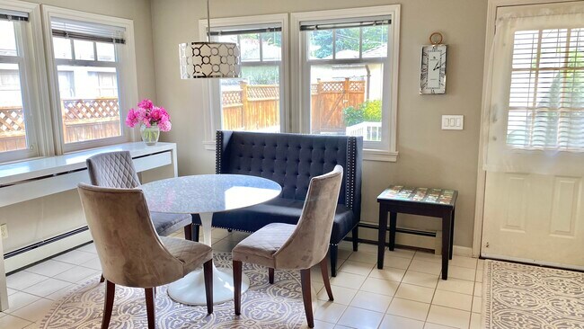 Photo - 520 26th Av W