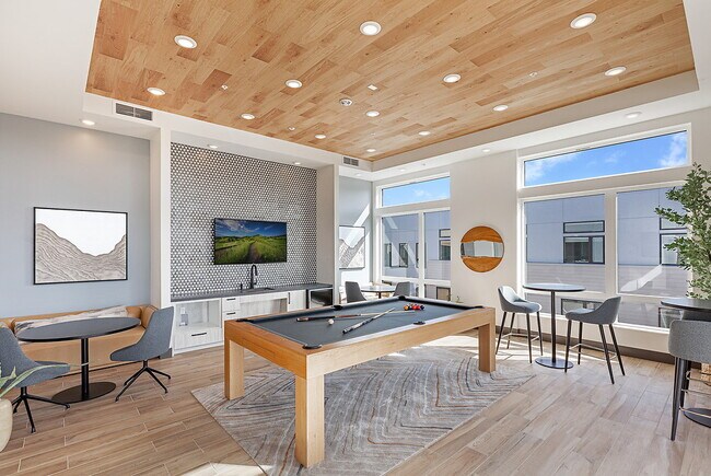 Photo - Maxwell Sunnyvale