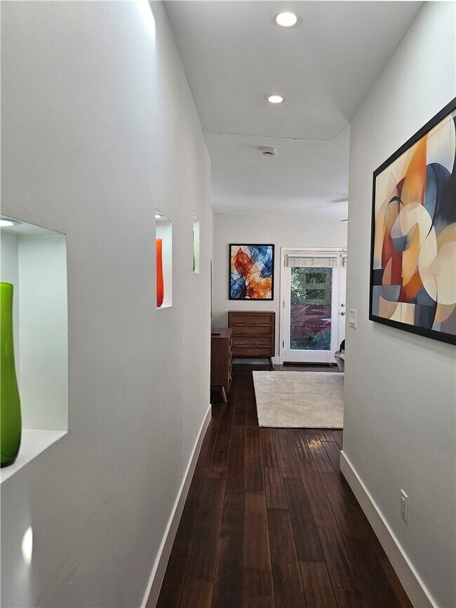 Photo - 6014 Wish Ave