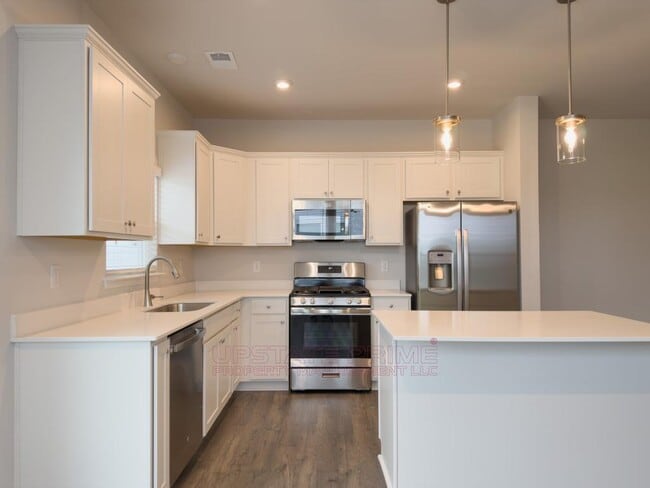 Photo - 165 Randwick Ln