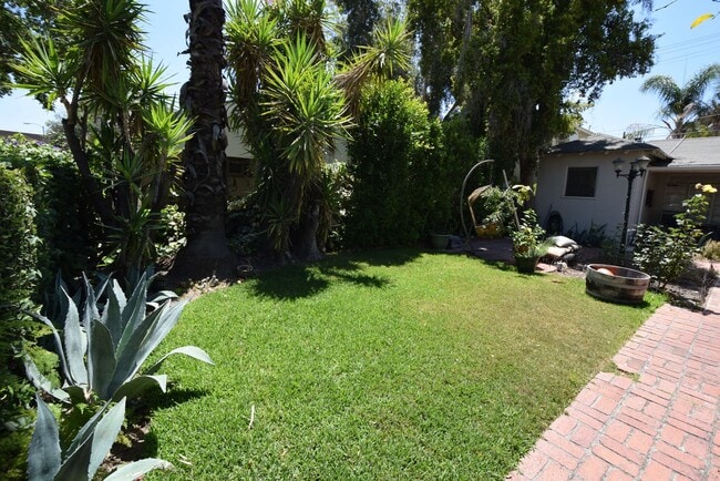 Photo - 11444 Riverside Dr Unidad 11446