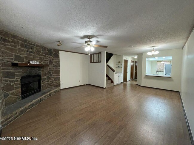 Photo - 4329 Pathwood Way