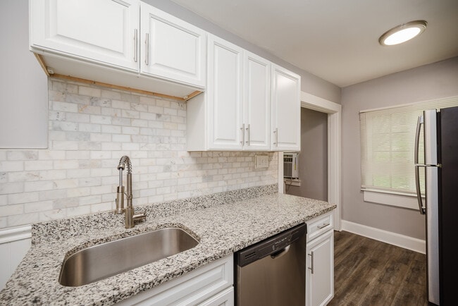 Mariemont Square Kitchen