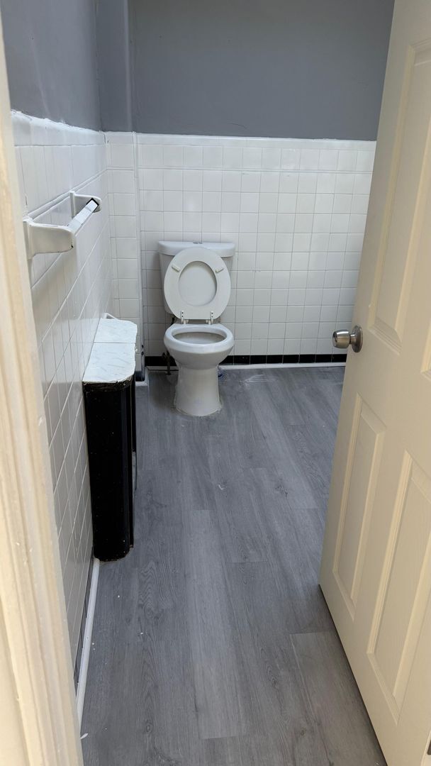 Photo - 5328 Hadfield St