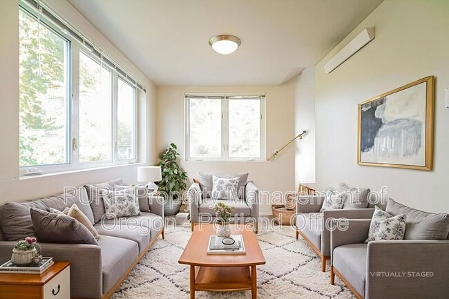 Building Photo - 5263 N Harvard St