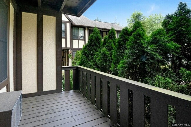 Photo - 8 Foxwood Dr Unit 4