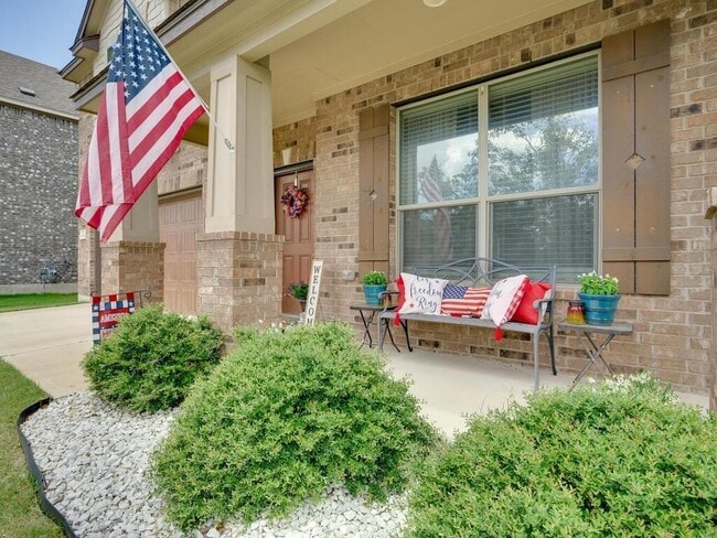 1304 Decatur Ct