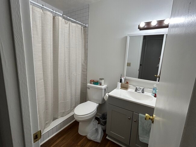 Photo - 226 Highland Park Dr Unit 228B