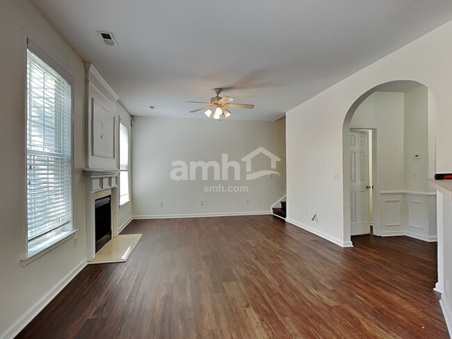 Photo - 341 Surrywood Dr Casa