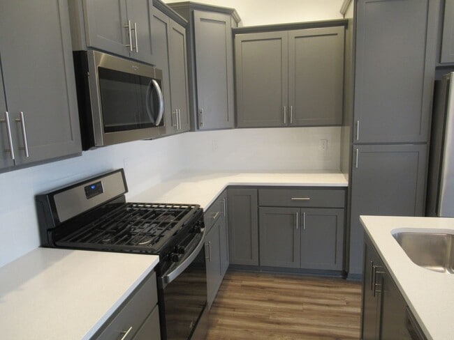Photo - Two Bedroom Townhouse in South Salem