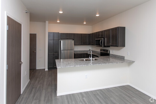 1BR, 1BA - 715SF