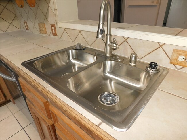 Photo - 2511 Branch View Ln