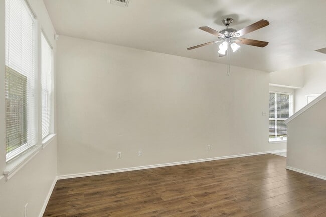 Photo - 39 S Camellia Grove Cir