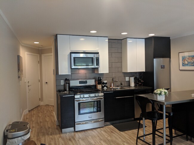 Photo - 681 Page St Apartment Unit 1
