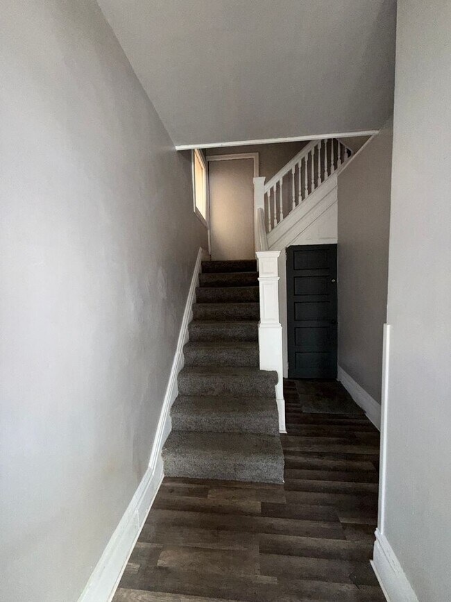 Photo - 826 Collins St Unit 2