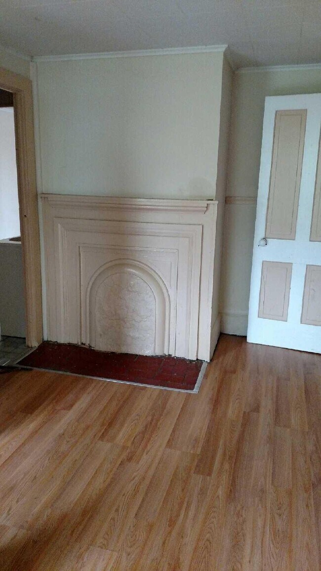 Photo - 22 Locust St