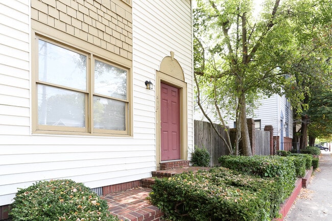 Photo - Kampus Properties STUDENT HOUSING - 2024-'25