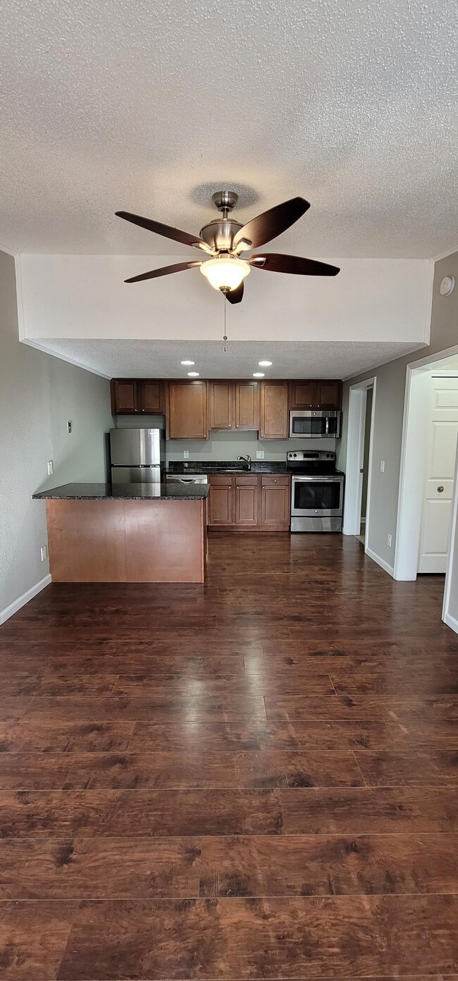 Photo - 252 Waterbury Ct Apartment
