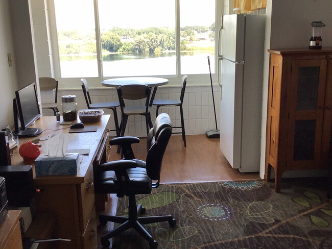 Building Photo - 700 Mirror Ter NW Unit 705