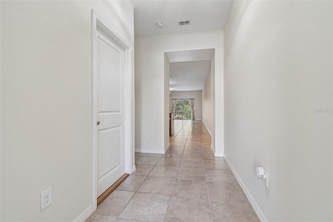 Photo - 10687 Lake Montauk Dr