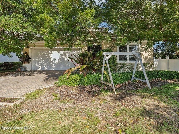 Photo - 121 Seminole Ln