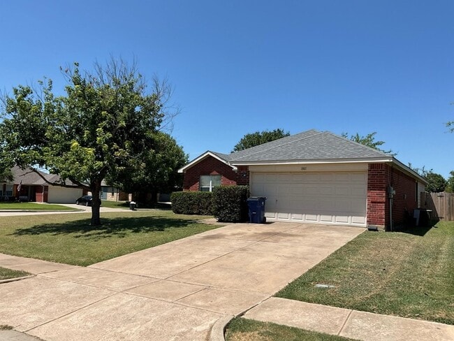 Photo - 1001 Stockton Dr