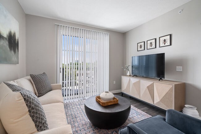 Photo - 407 W Rich St Unit ID1257761P