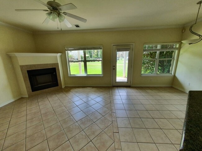 Photo - 16020 Fountainview Dr Unit 2