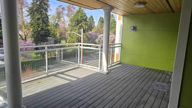 Photo - 7440 E Green Lake Dr N