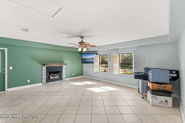 Photo - 307 Sherman St SE