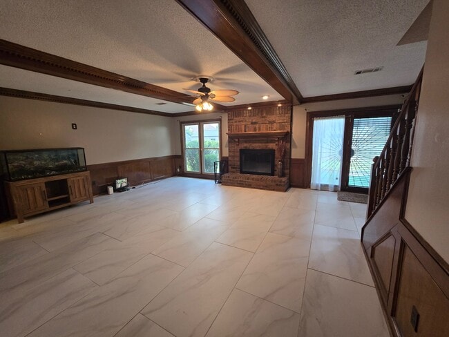 Photo - 4220 Glenroy Dr