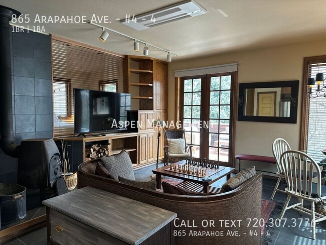 Elegant Creekside 1BD, 1BA Retreat with Be... - Elegant Creekside 1BD, 1BA Retreat with Be... Apartamento Unidad 4