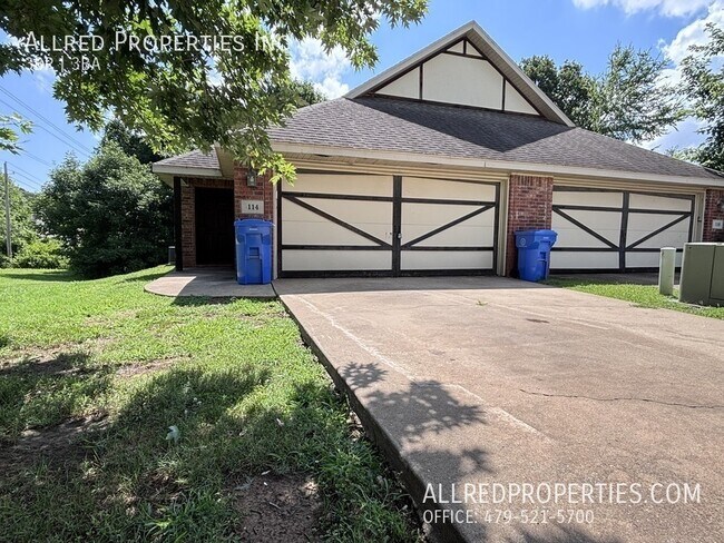 Photo - 114 S Ray Ave