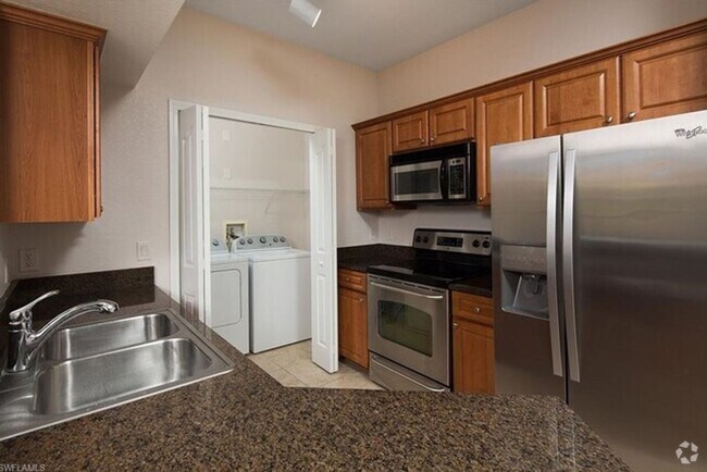 Building Photo - ANNUAL RENTAL - POSITANO PLACE 2 BED / 2 BATH